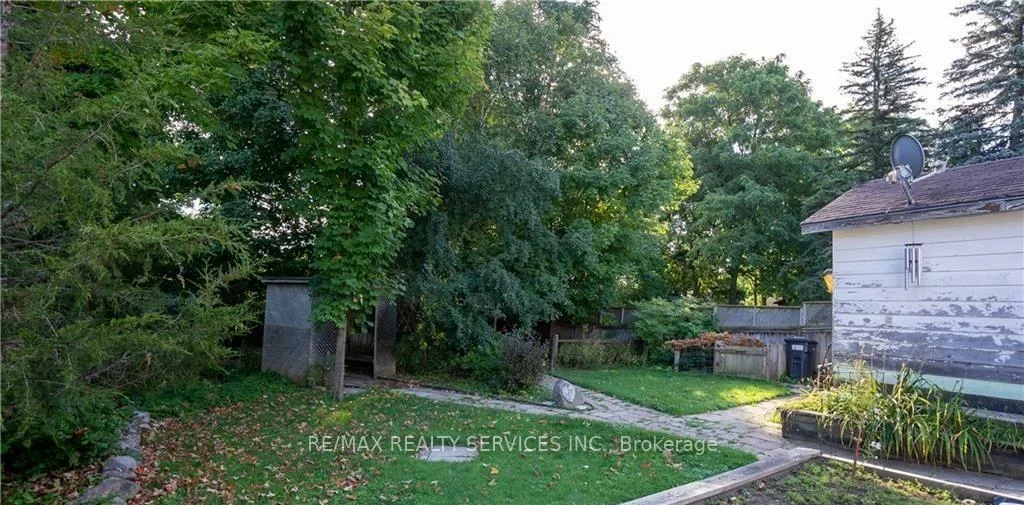 73, Drury, Wellington, Barrie