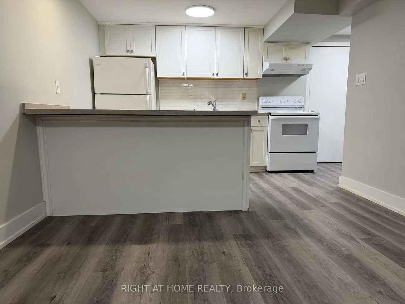 7, Carruthers, Grove East, Barrie