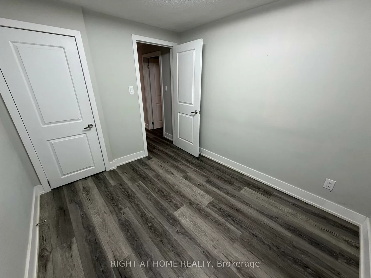 7, Carruthers, Grove East, Barrie