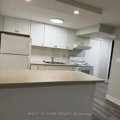 7, Carruthers, Grove East, Barrie