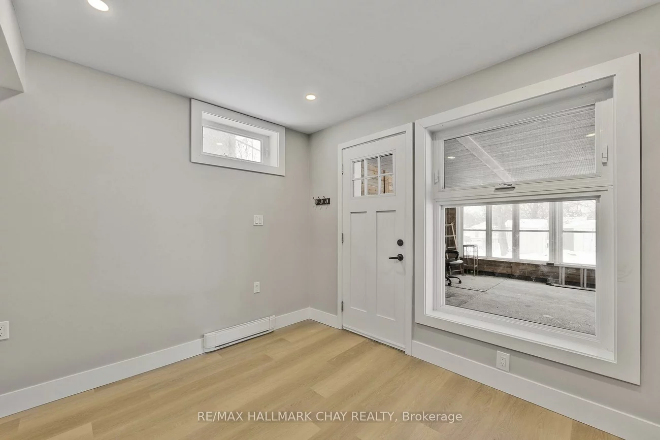 110, Codrington, Codrington, Barrie