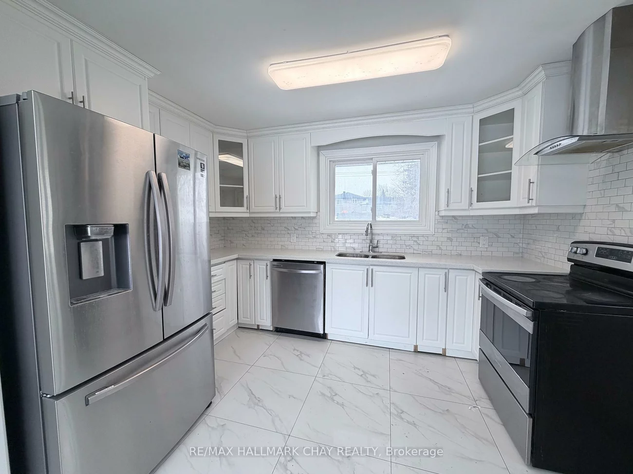 152, Rose, Wellington, Barrie