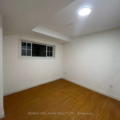 17, Barre, Painswick North, Barrie