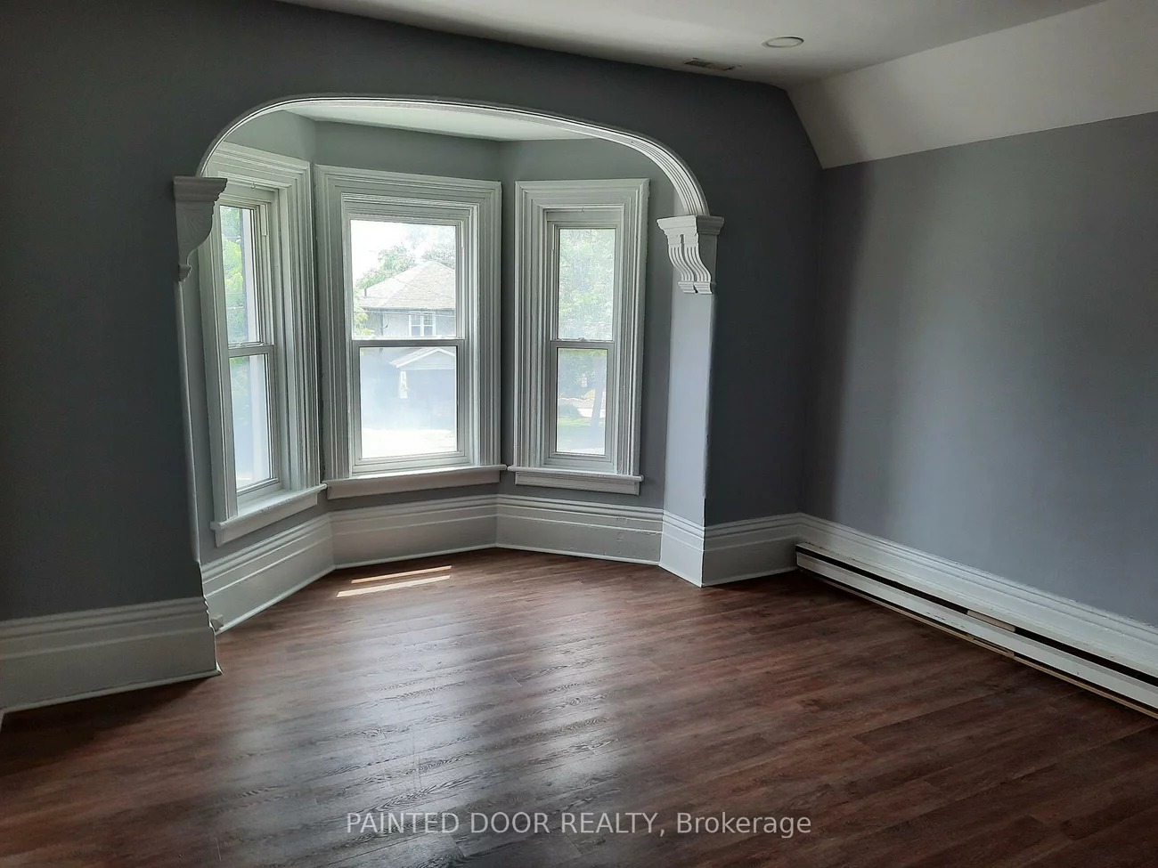 28, Wellington, Queen's Park, Barrie