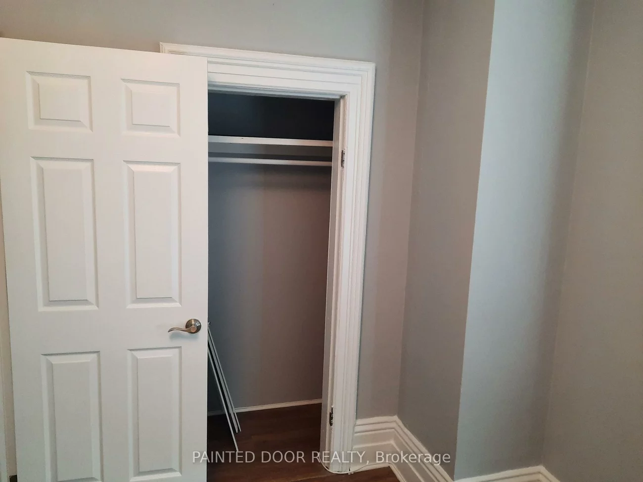 28, Wellington, Queen's Park, Barrie