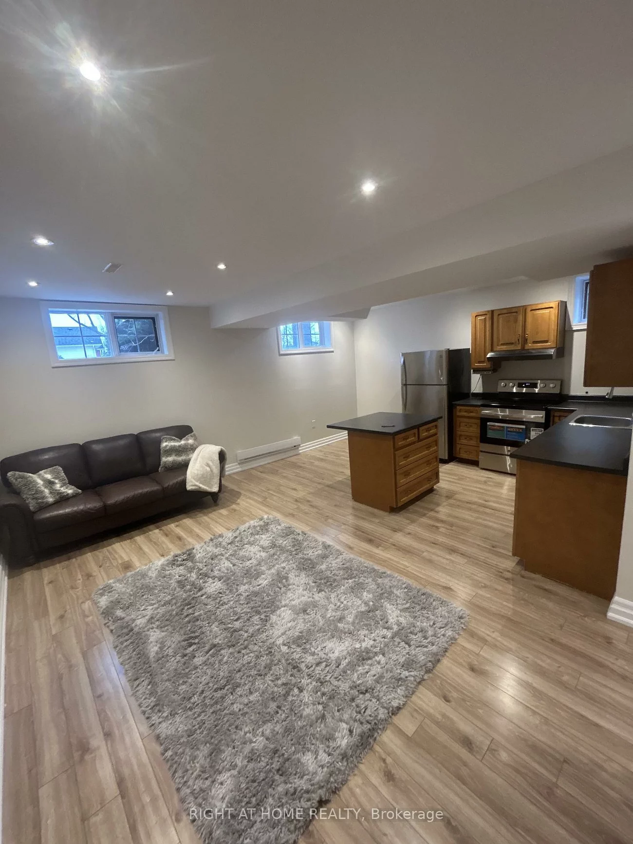 73, Barre, Painswick North, Barrie