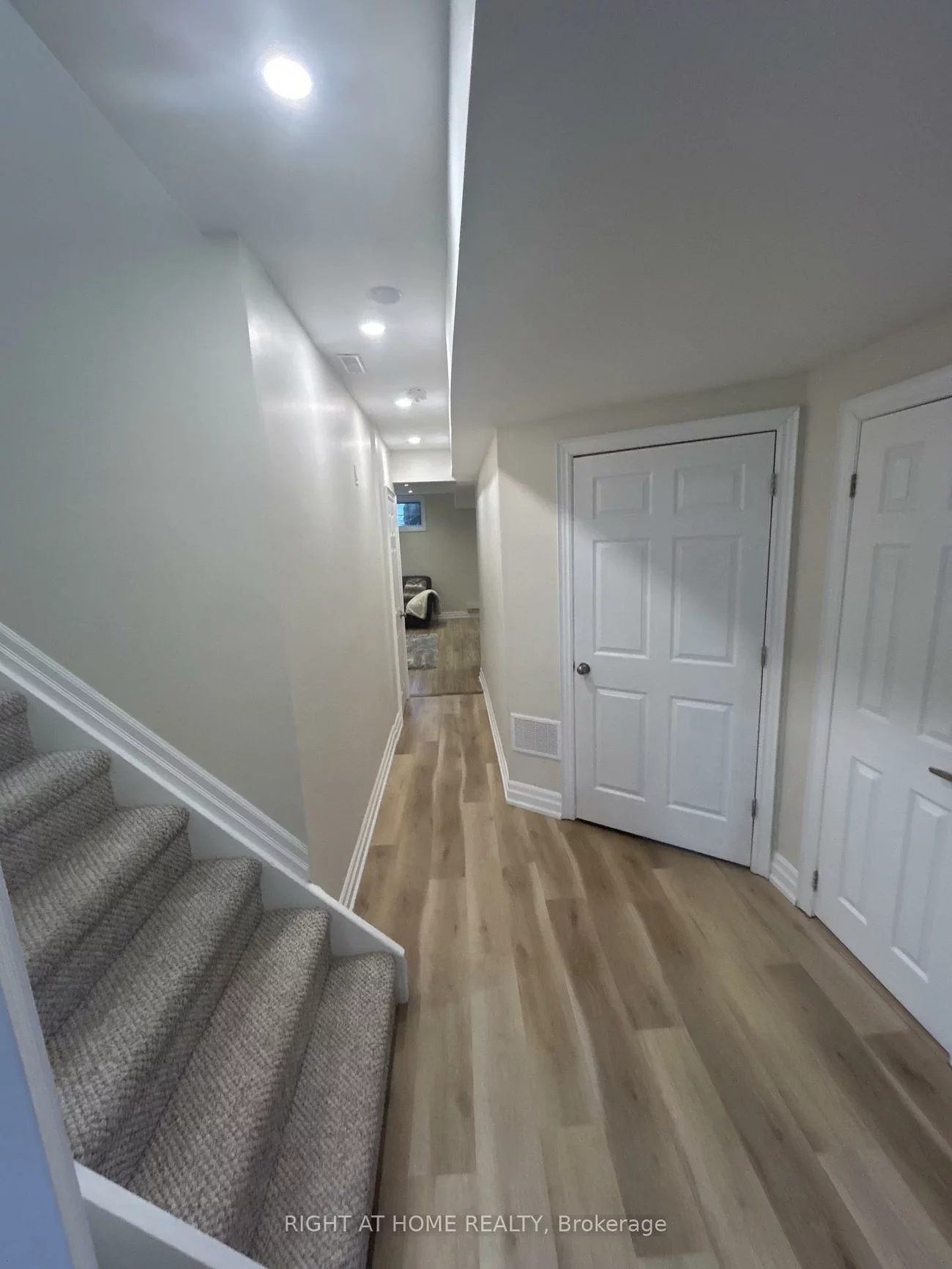 73, Barre, Painswick North, Barrie