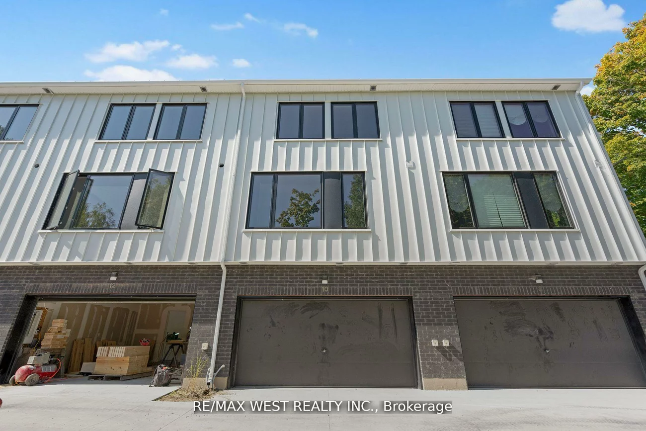 10, Rainwater, Holly, Barrie