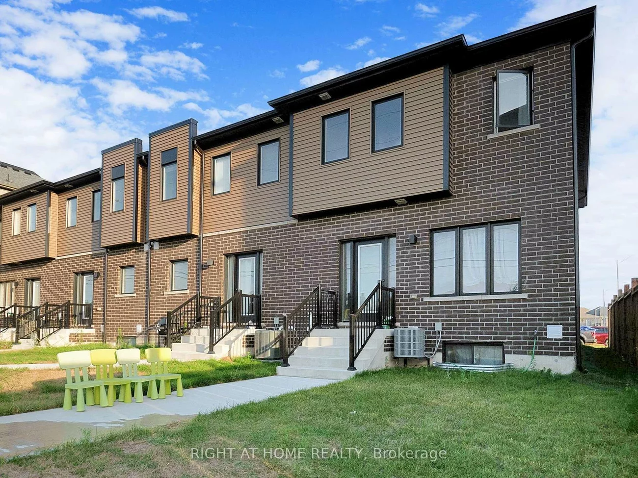 33, Pumpkin Corner, Innis-Shore, Barrie