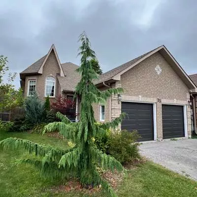 23, Dunsmore, Georgian Drive, Barrie