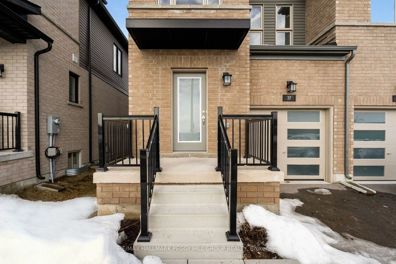 37, Turnberry, Painswick South, Barrie