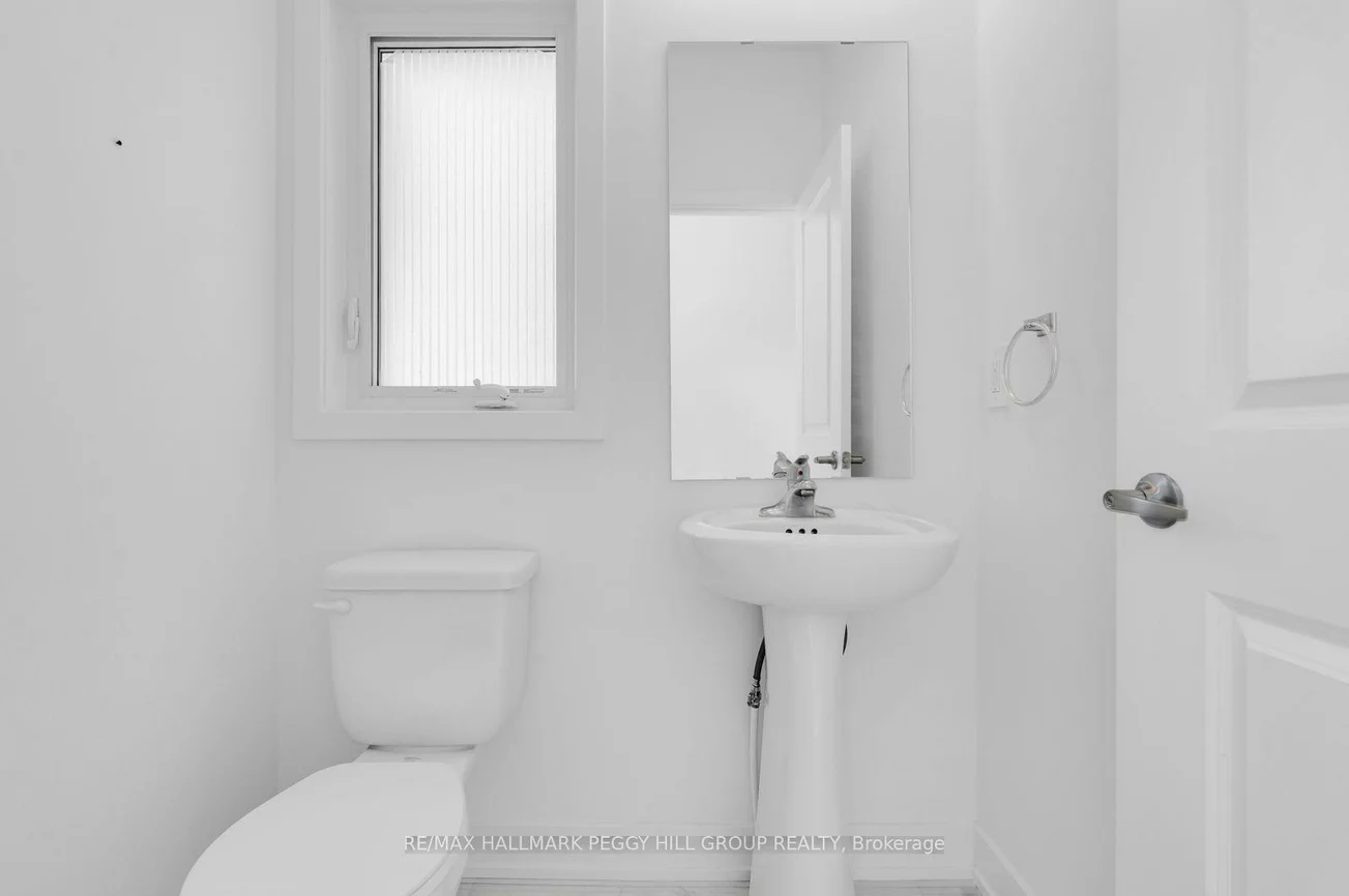 37, Turnberry, Painswick South, Barrie