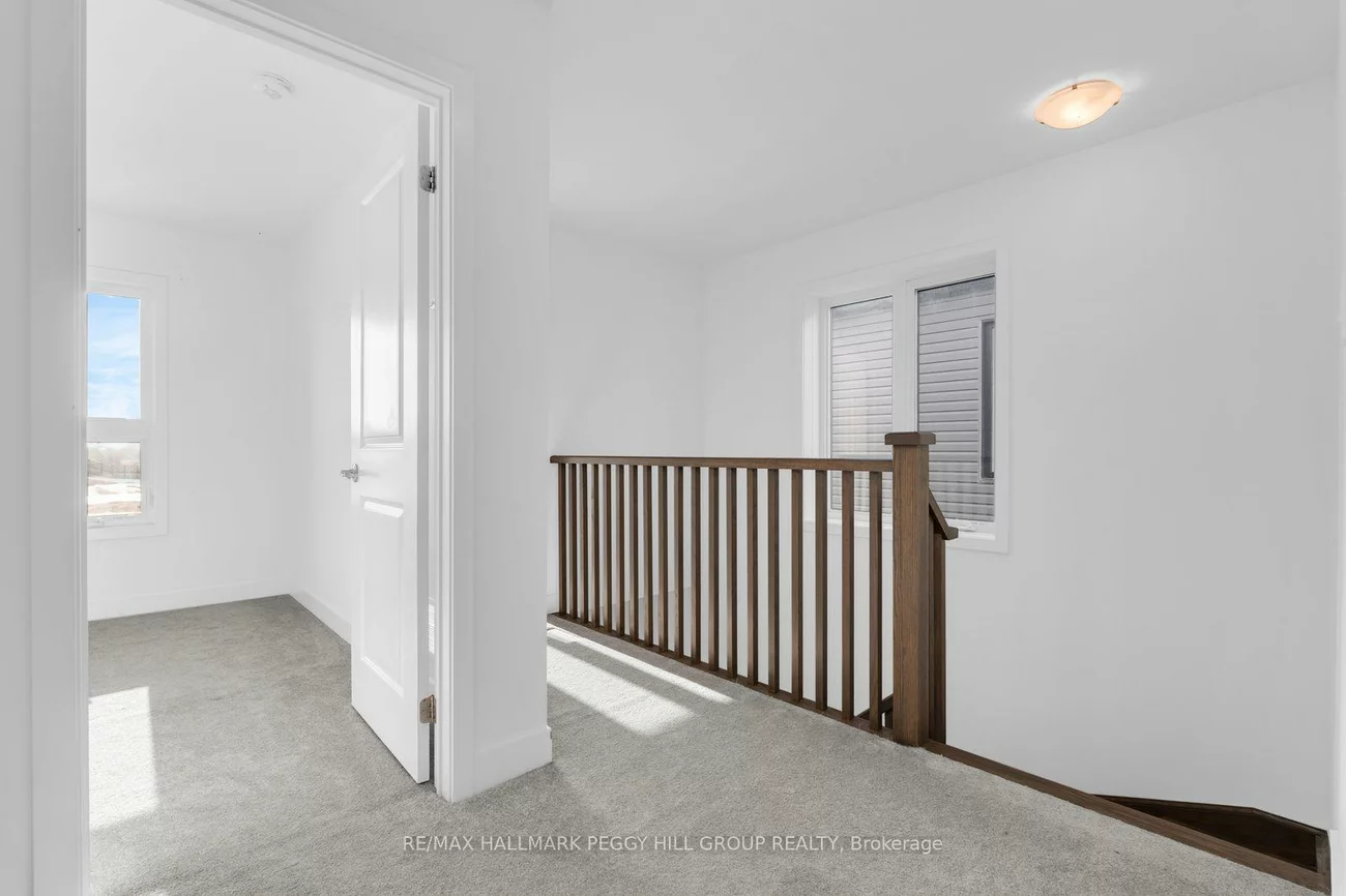 37, Turnberry, Painswick South, Barrie