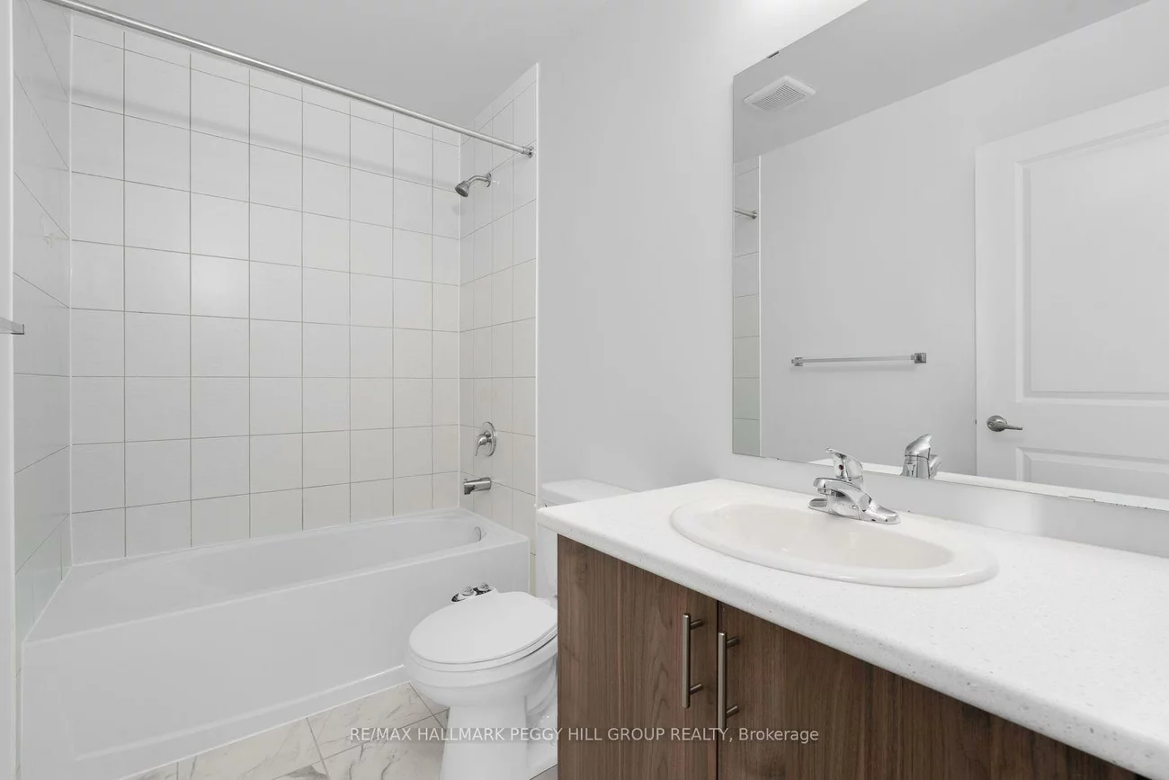 37, Turnberry, Painswick South, Barrie