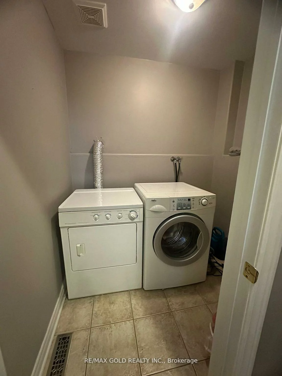 28, Sovereign's, Innis-Shore, Barrie