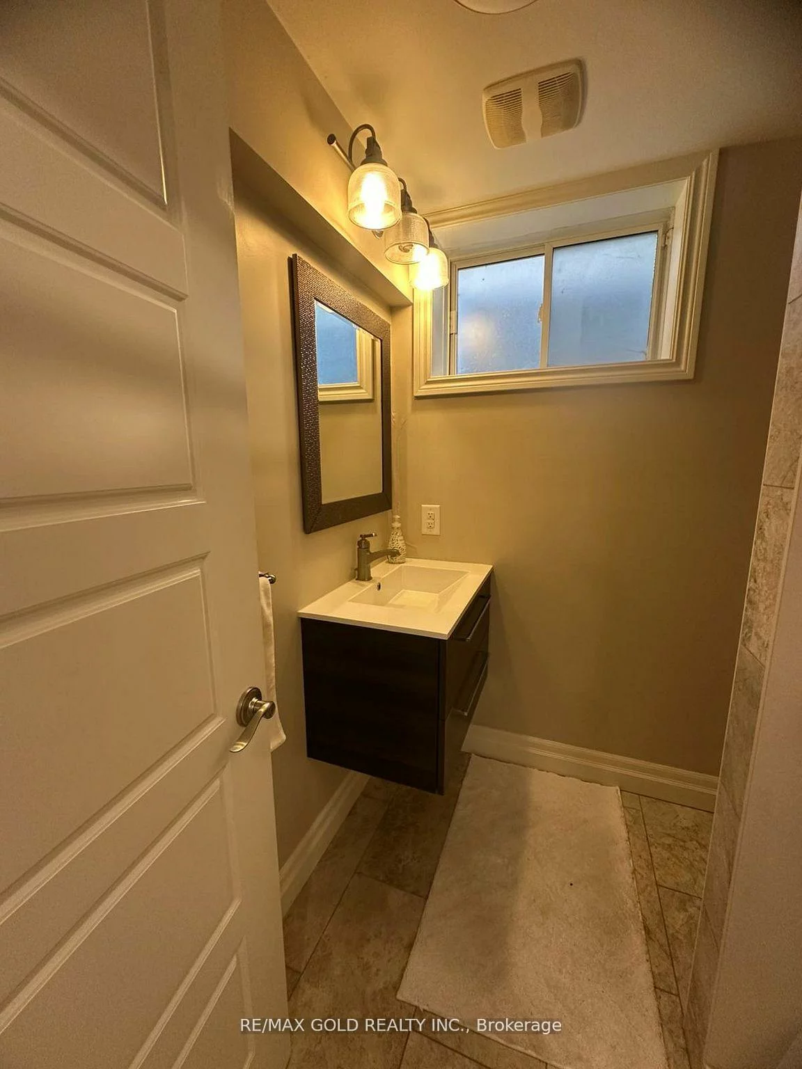 28, Sovereign's, Innis-Shore, Barrie