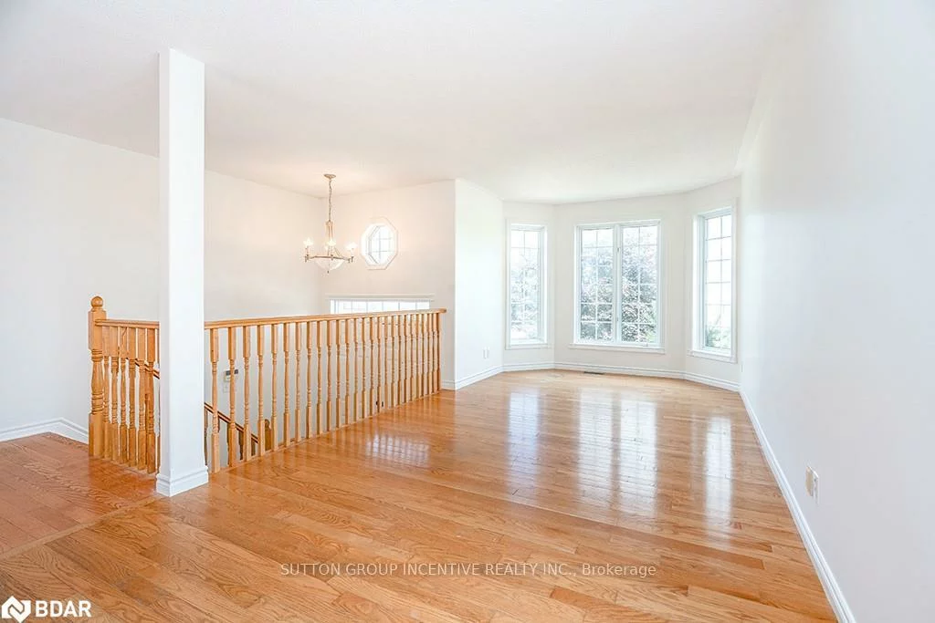 40, Kell, Bayshore, Barrie