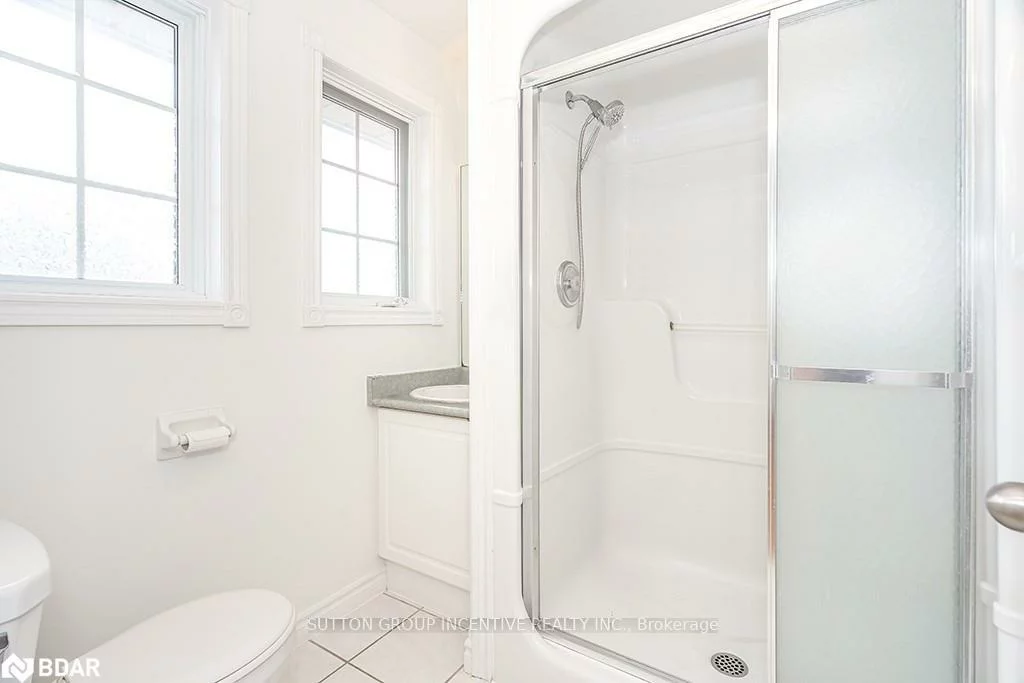 40, Kell, Bayshore, Barrie