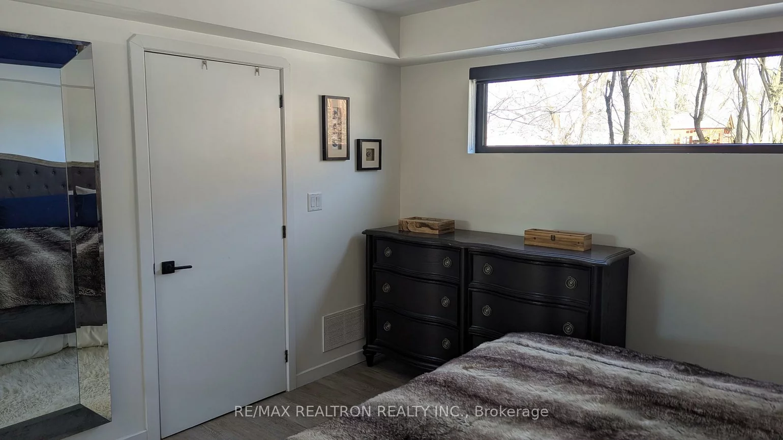 35, Albert, City Centre, Barrie