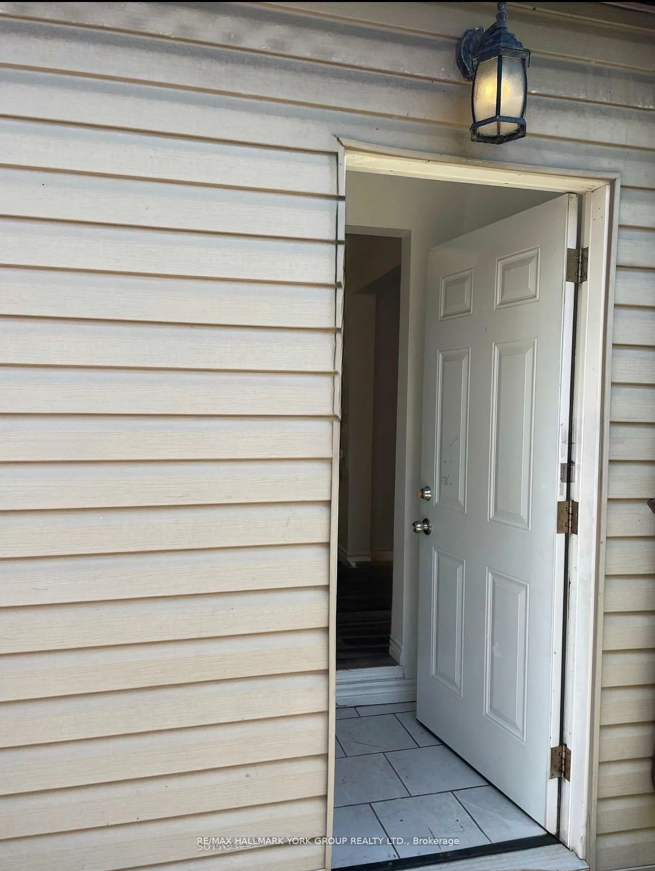 165, Anne, Allandale Centre, Barrie