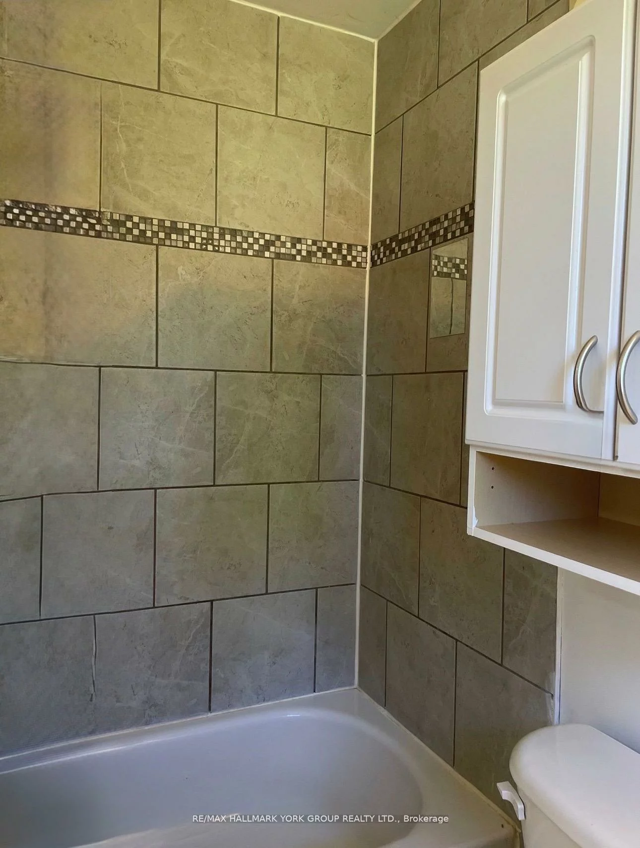 165, Anne, Allandale Centre, Barrie