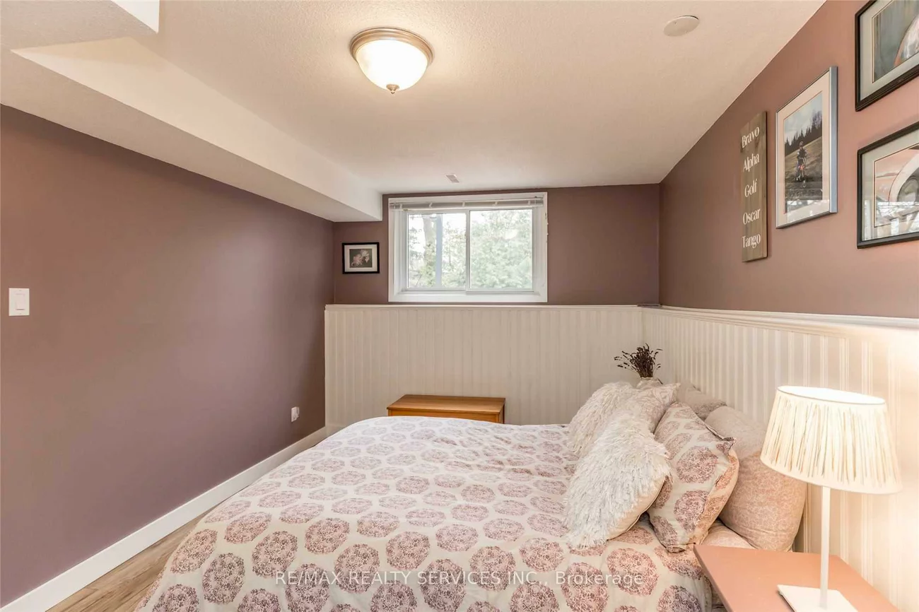 83, Janice, Sunnidale, Barrie