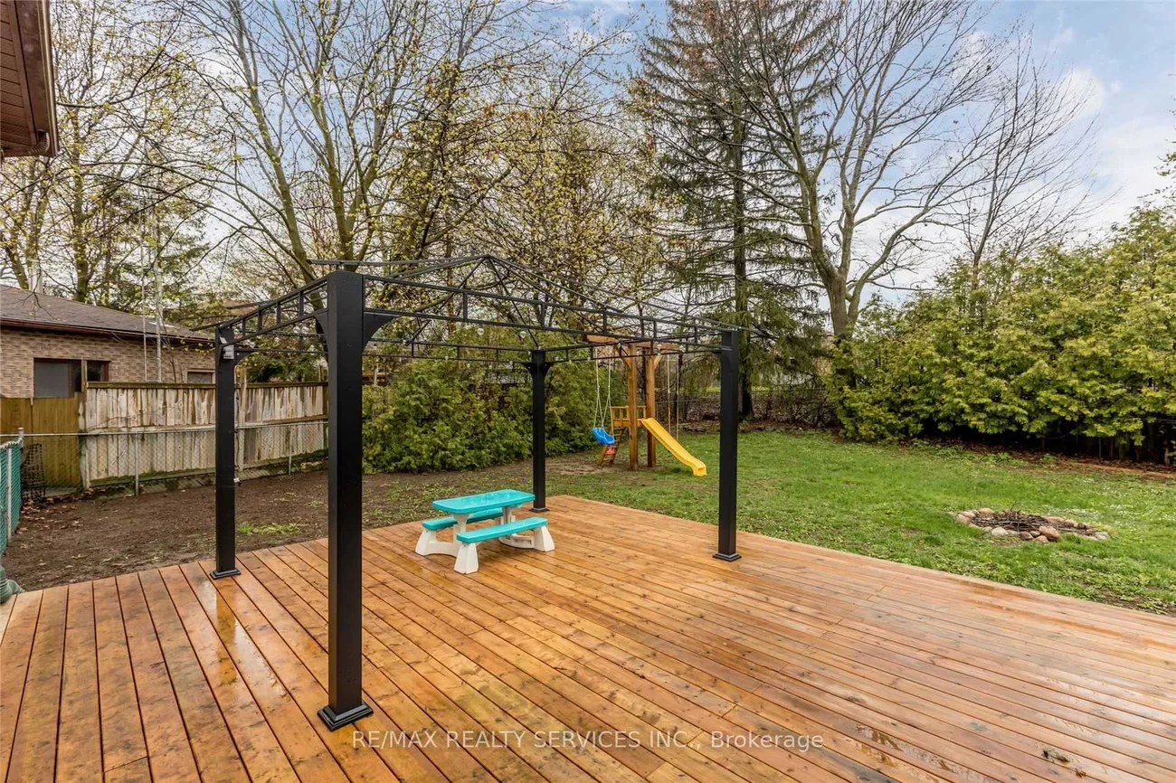 83, Janice, Sunnidale, Barrie