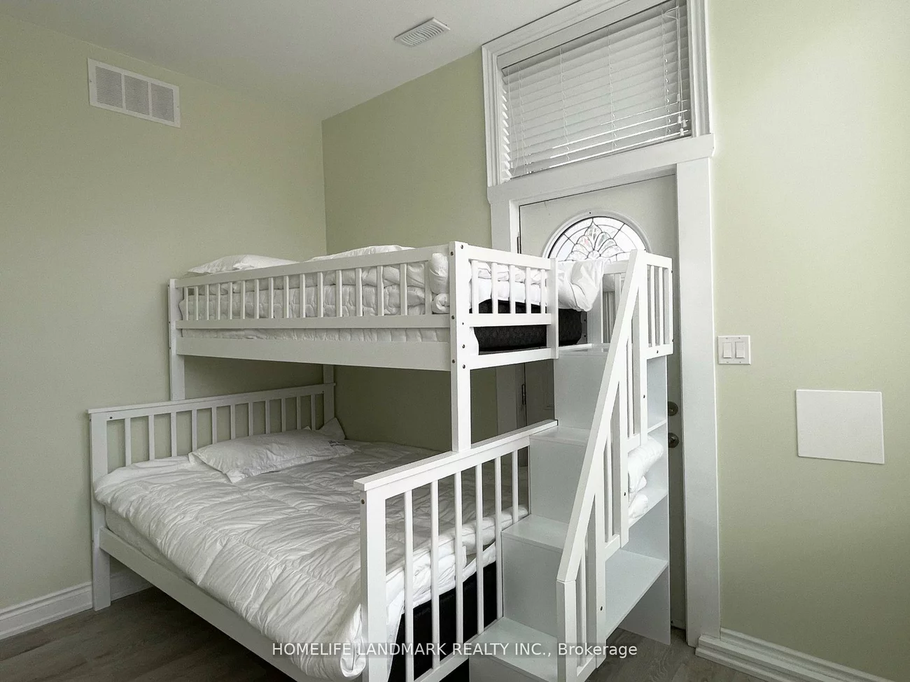 119, Blake, North Shore, Barrie