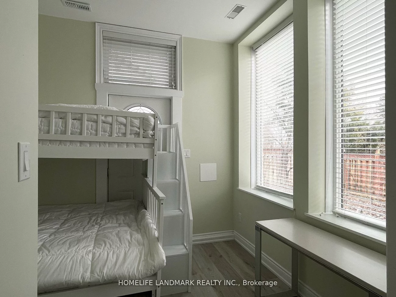 119, Blake, North Shore, Barrie