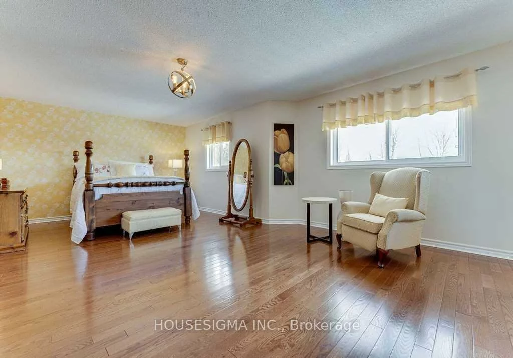 129, Gore, Ardagh, Barrie