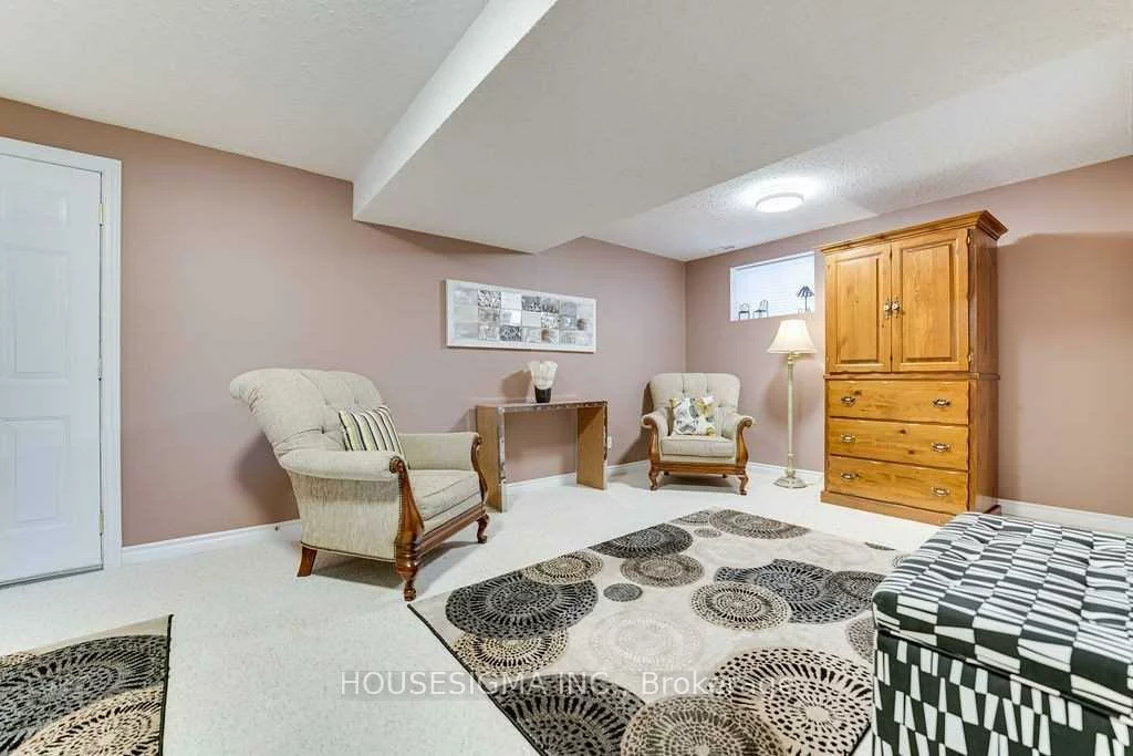 129, Gore, Ardagh, Barrie