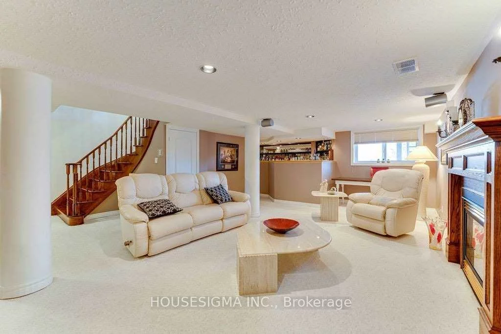 129, Gore, Ardagh, Barrie