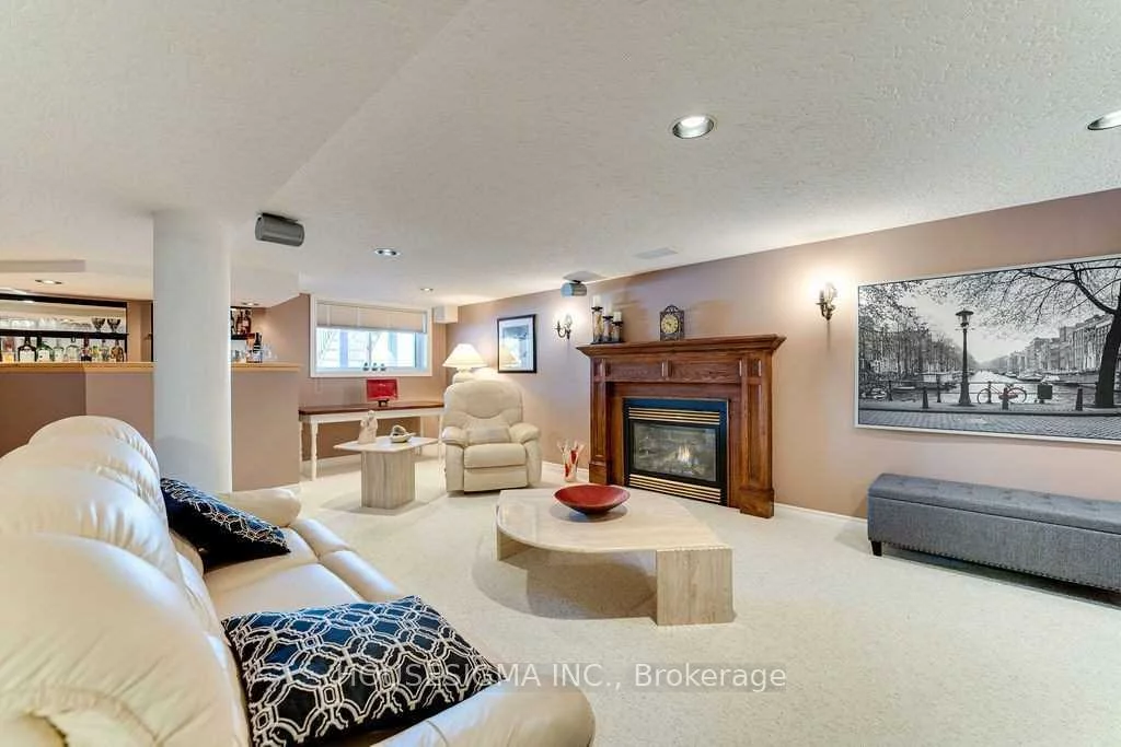 129, Gore, Ardagh, Barrie