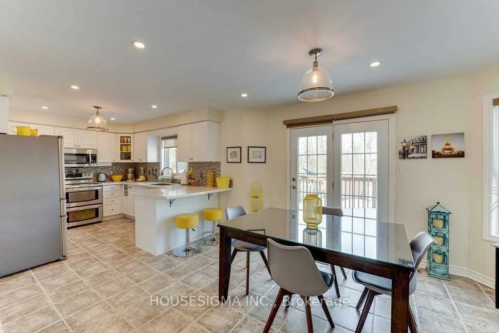 129, Gore, Ardagh, Barrie