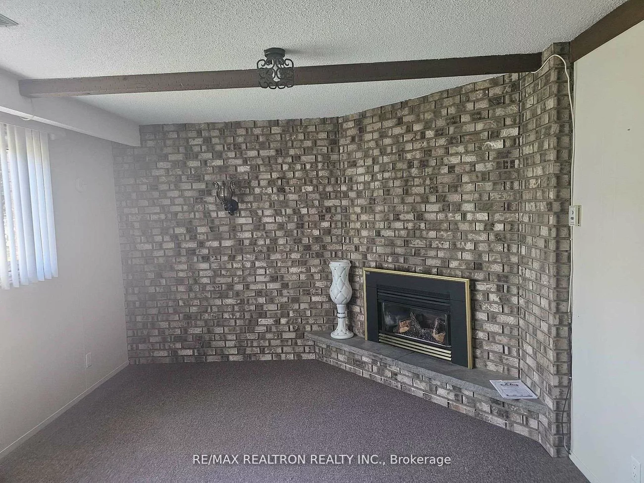 22, Jane, Allandale Heights, Barrie
