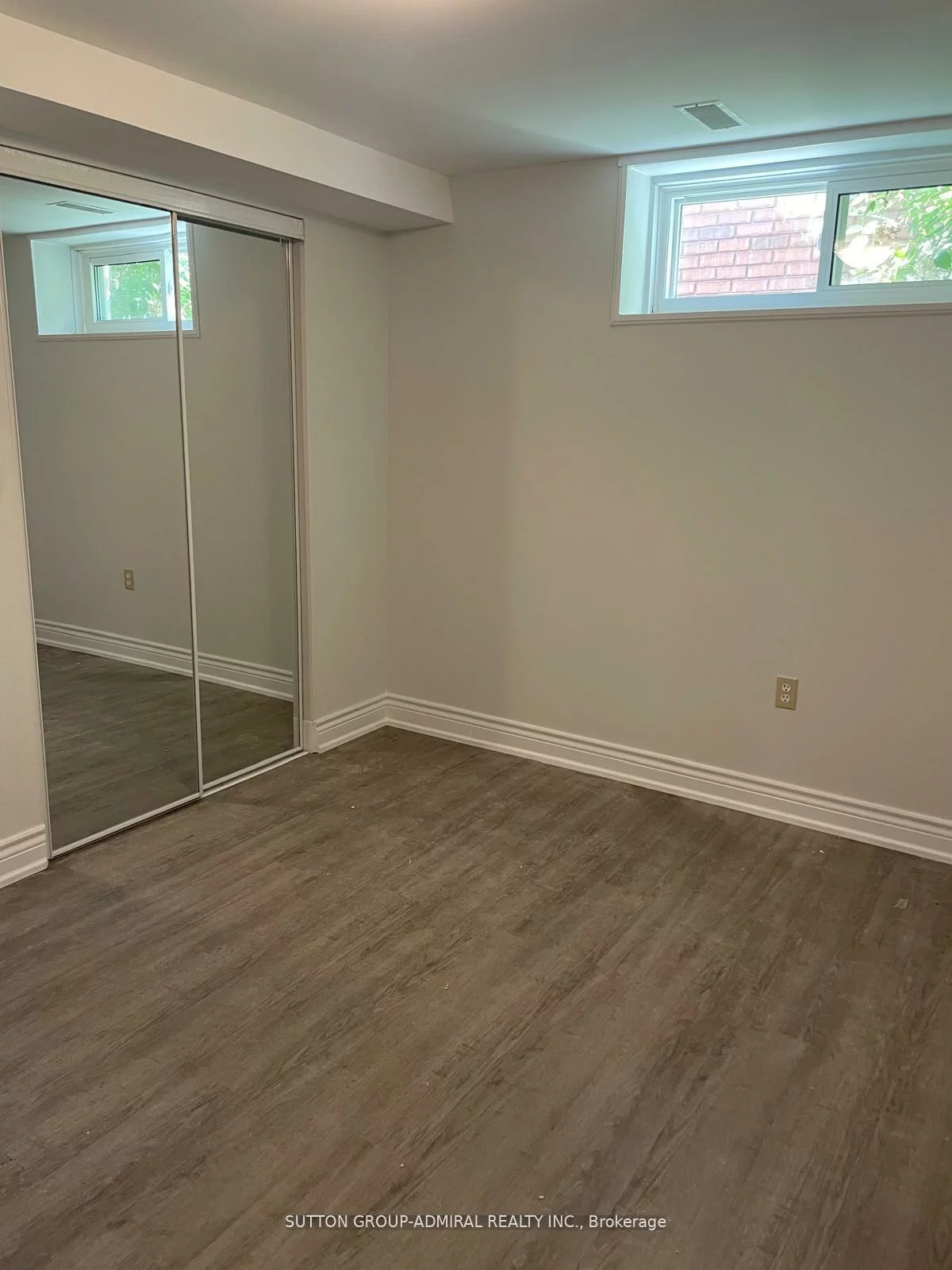 104, Marsellus, Holly, Barrie