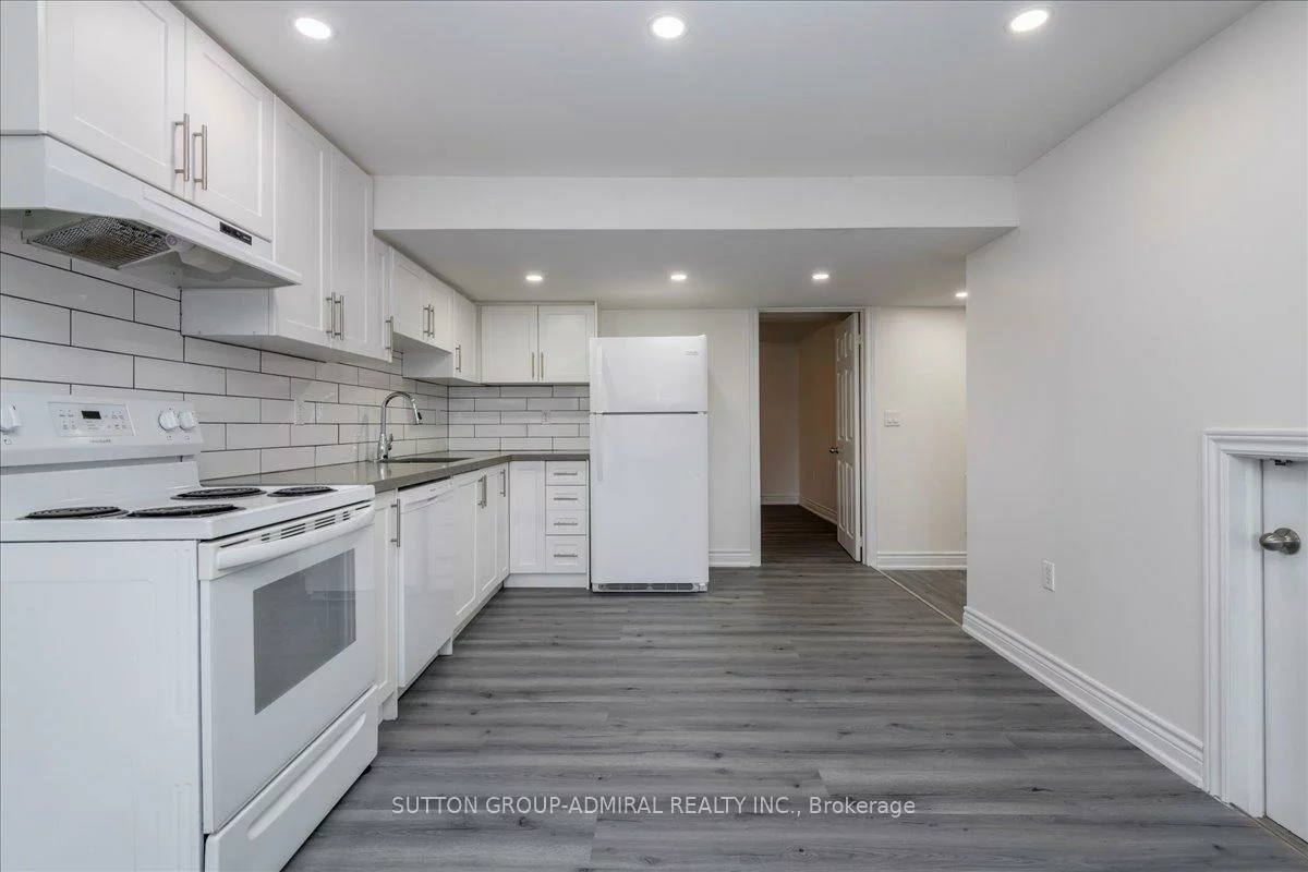 104, Marsellus, Holly, Barrie