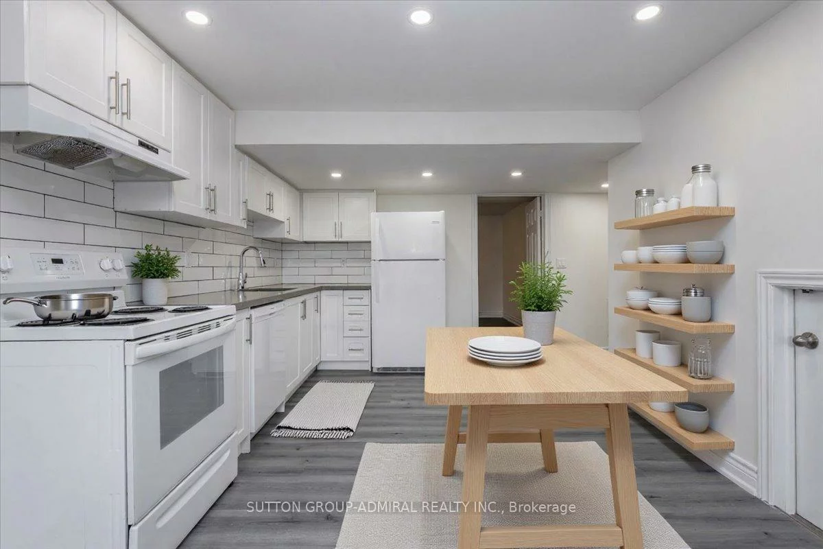 104, Marsellus, Holly, Barrie