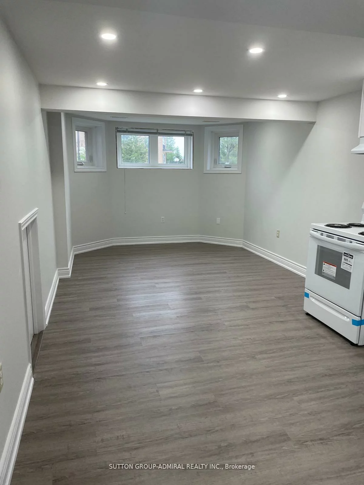 104, Marsellus, Holly, Barrie