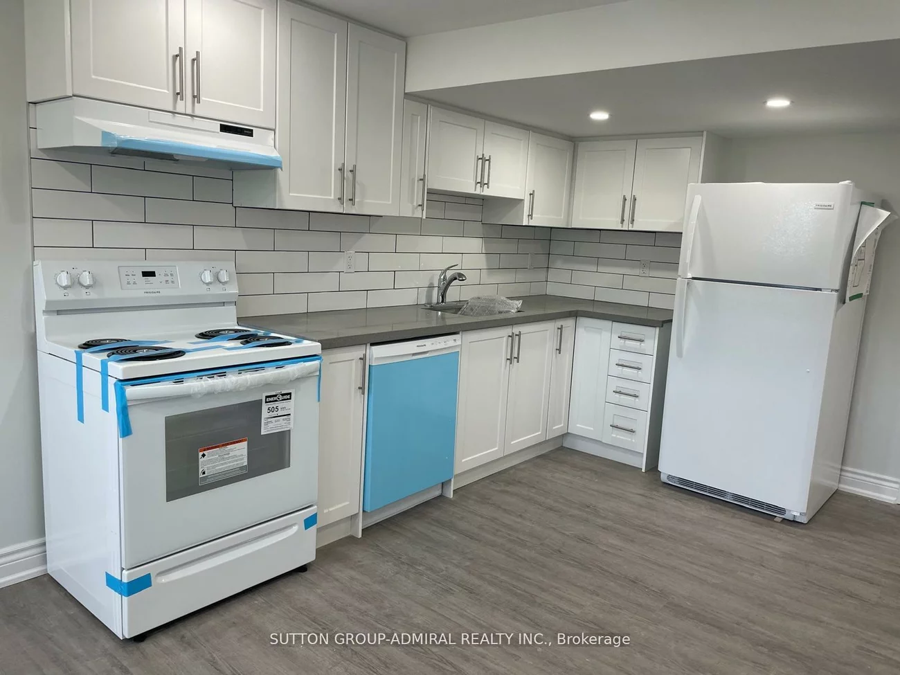 104, Marsellus, Holly, Barrie