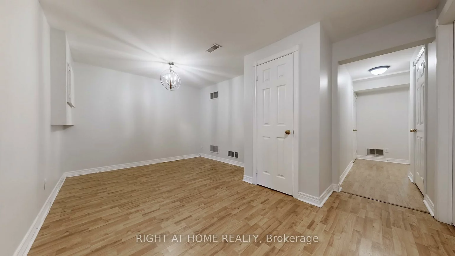 381, Leacock (Basement, Letitia Heights, Barrie