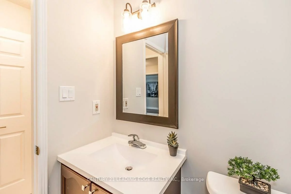 90, Cityview, Holly, Barrie