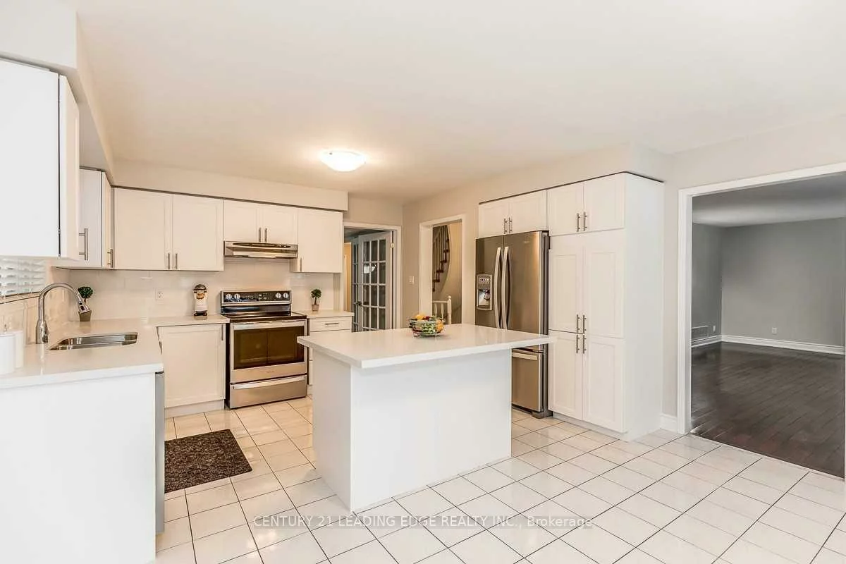 90, Cityview, Holly, Barrie