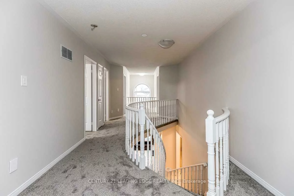 90, Cityview, Holly, Barrie