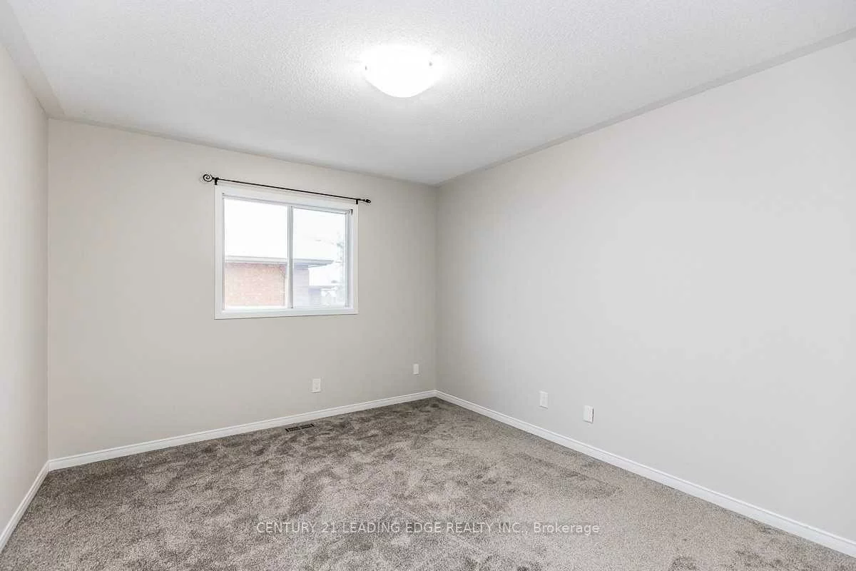 90, Cityview, Holly, Barrie