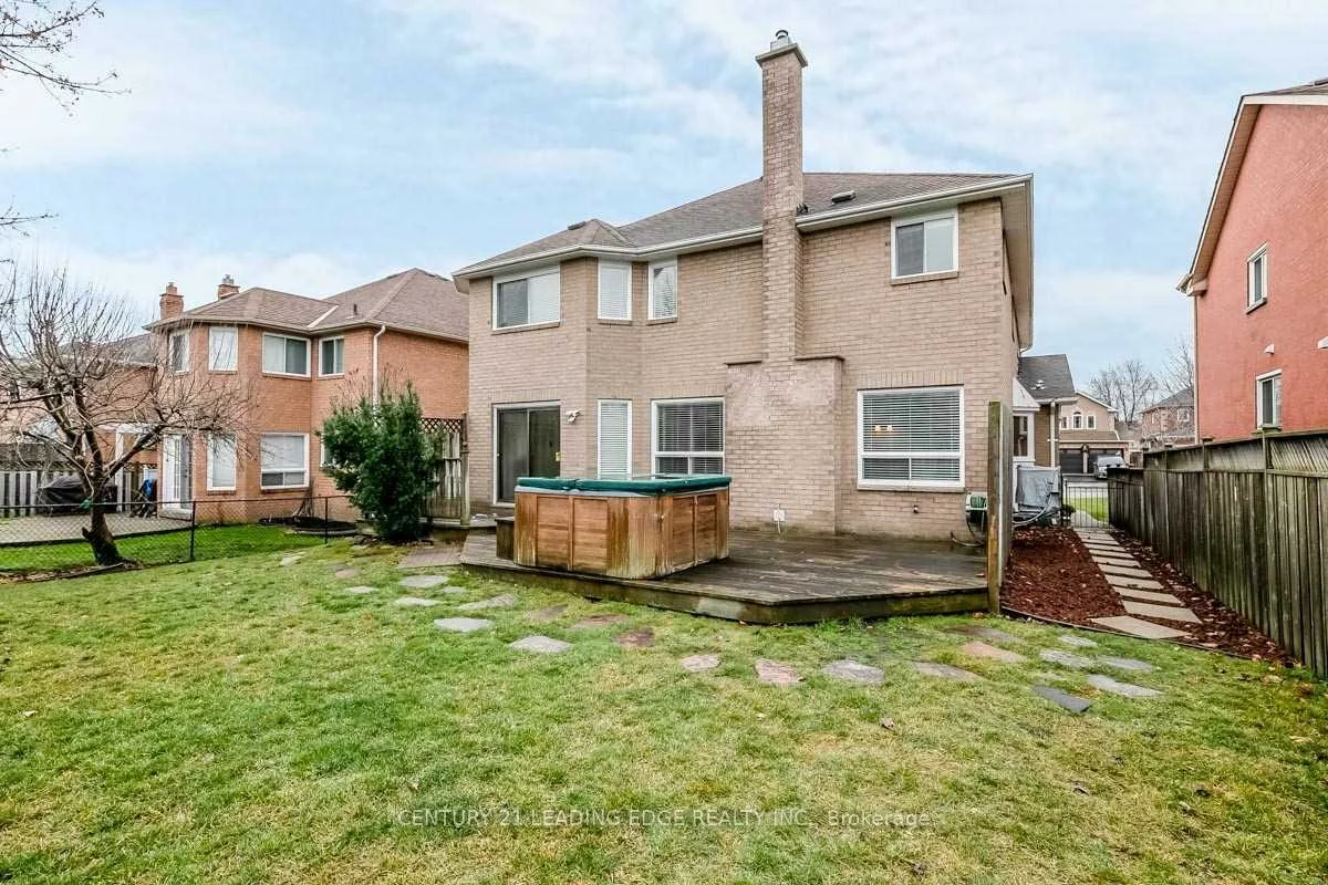 90, Cityview, Holly, Barrie
