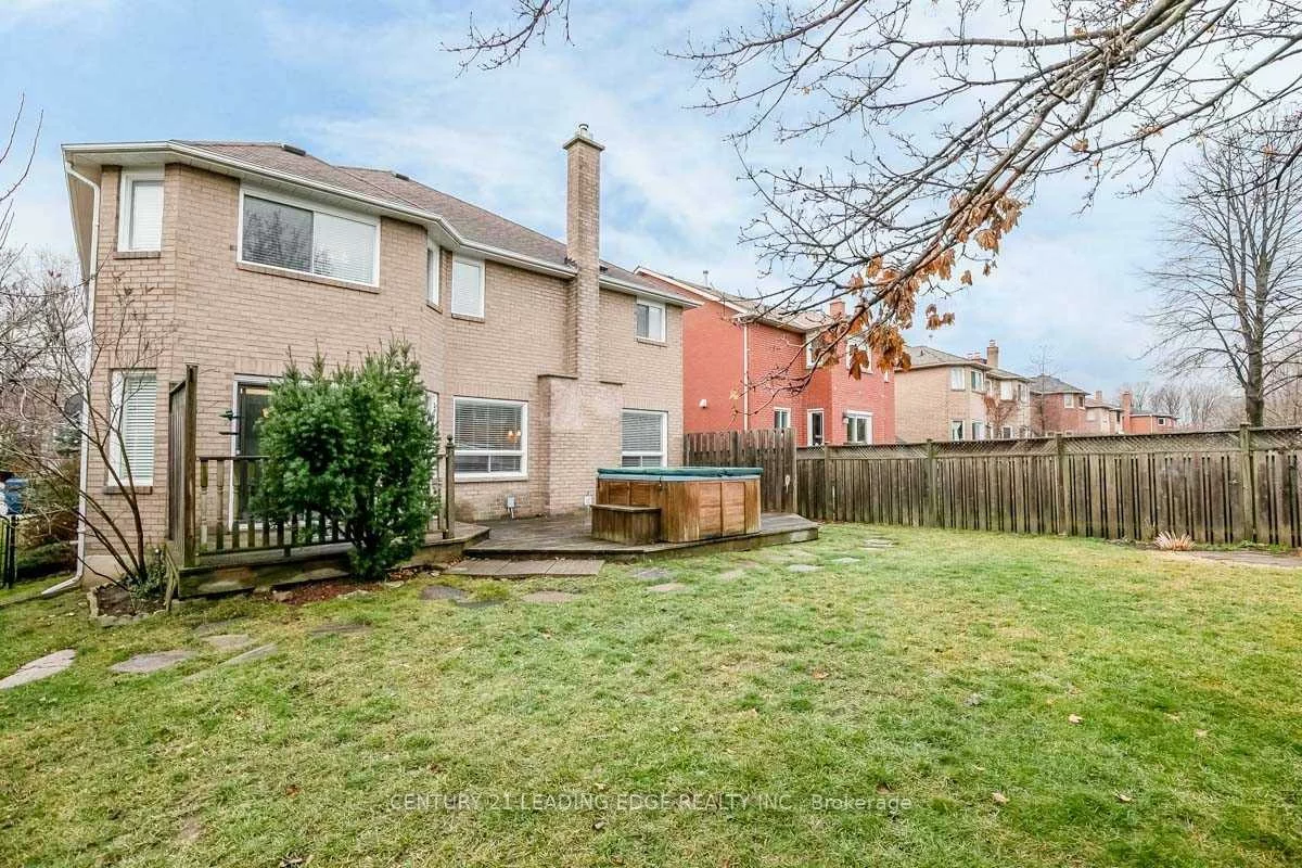 90, Cityview, Holly, Barrie