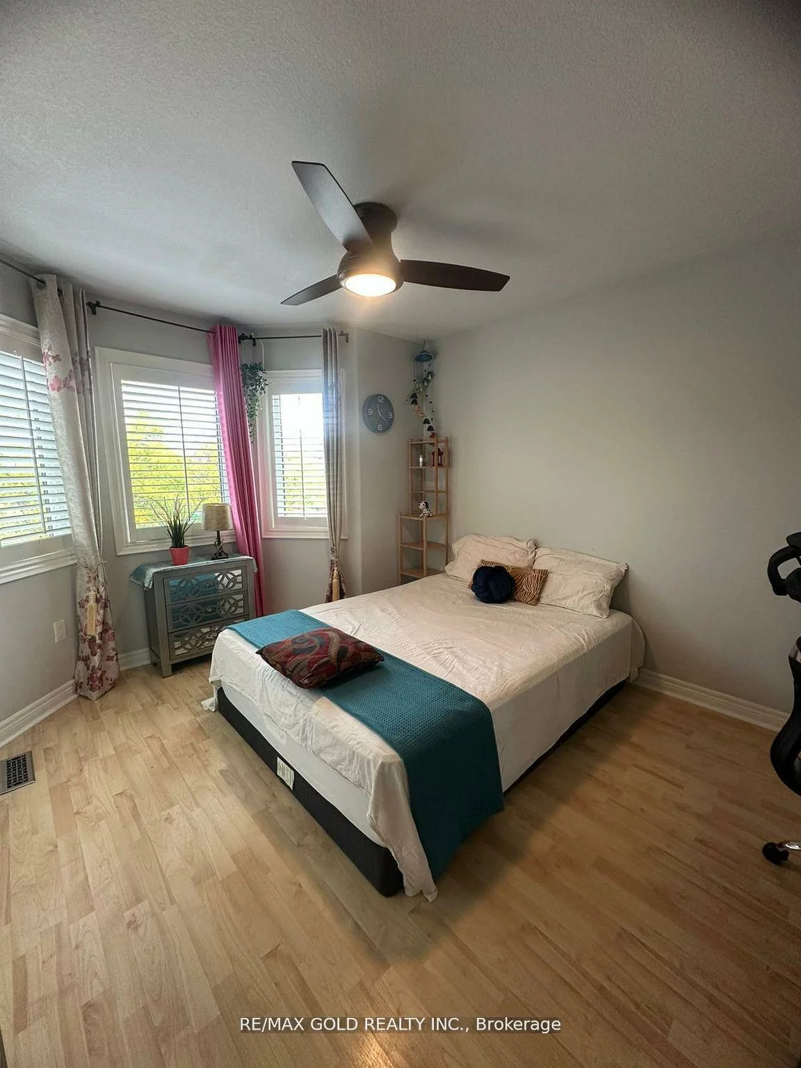 28, Sovereign's, Innis-Shore, Barrie