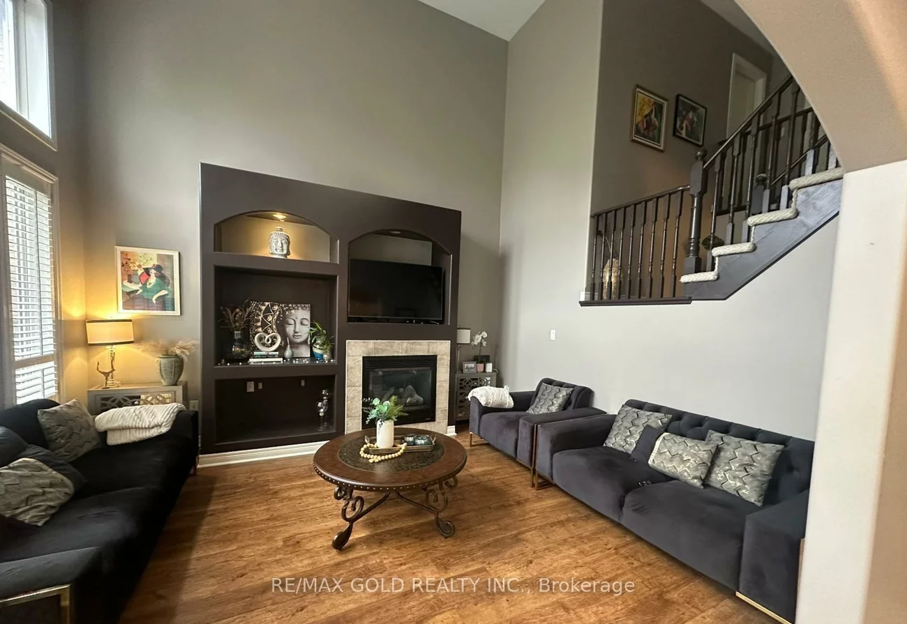 28, Sovereign's, Innis-Shore, Barrie