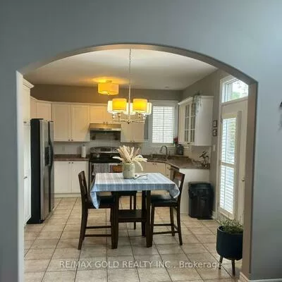 28, Sovereign's, Innis-Shore, Barrie